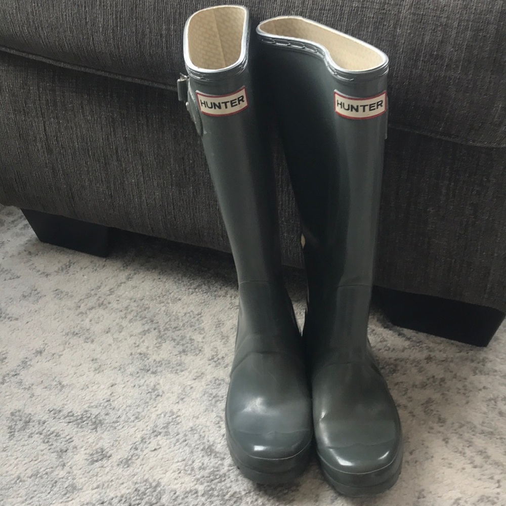 Used Grey Hunter Boots